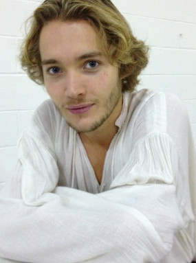 Toby Regbo Frances Reign